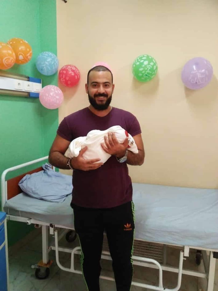 أسرة الجريدة والاعلامية /حنان ابراهيم تهنئ هانى جمال بمولودة الجديد مالك مبروك