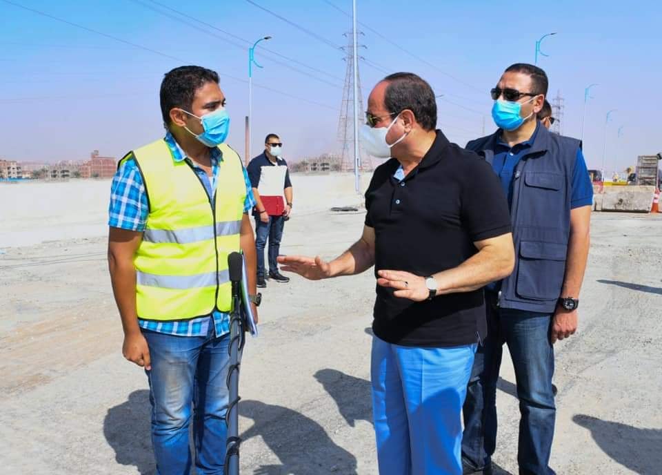 الرئيس السيسى يتفقدمواقع العمل في مشروعات تطوير شبكة الطرق