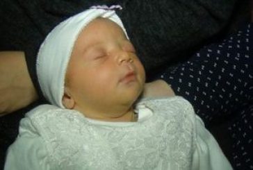 أسرة الجريدة تهنئة الصحفية داليا عادل بمناسبة مولودة شقيقها 