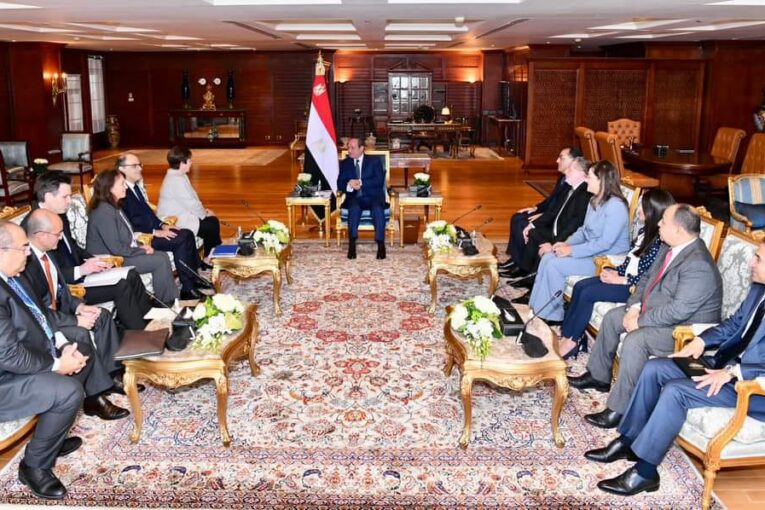 الرئيس عبد الفتاح السيسي يبحث مع المدير التنفيذي لصندوق النقد الدولي اوجه الشراكة لاستكمال تنفيذ مسيرة الإصلاح الاقتصادي المصري